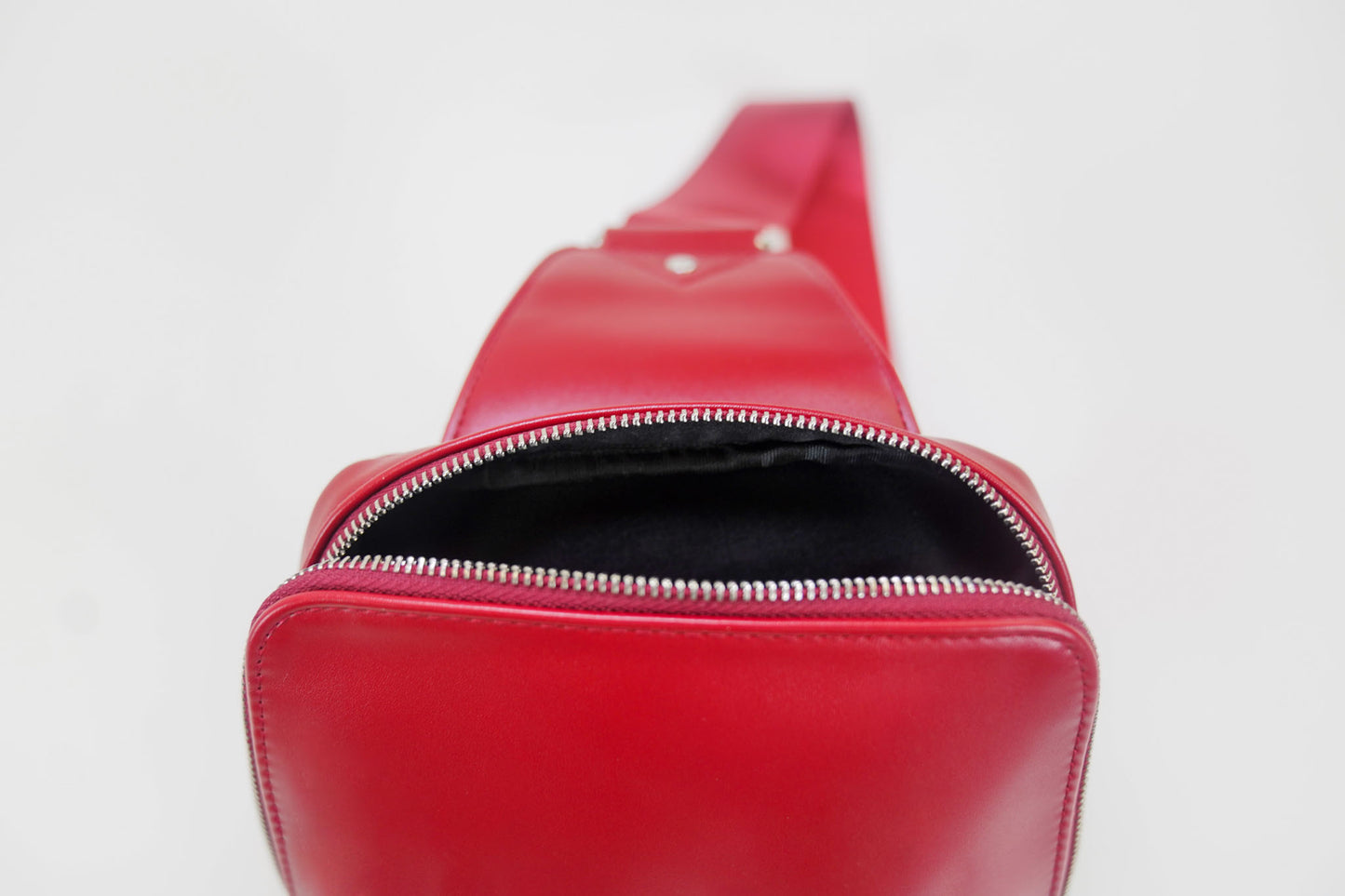 Signature Icon Shoulder Bag- Crimson Red
