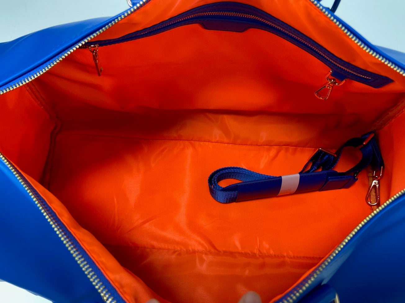Signature Charlie Duffle (Icy Blue)