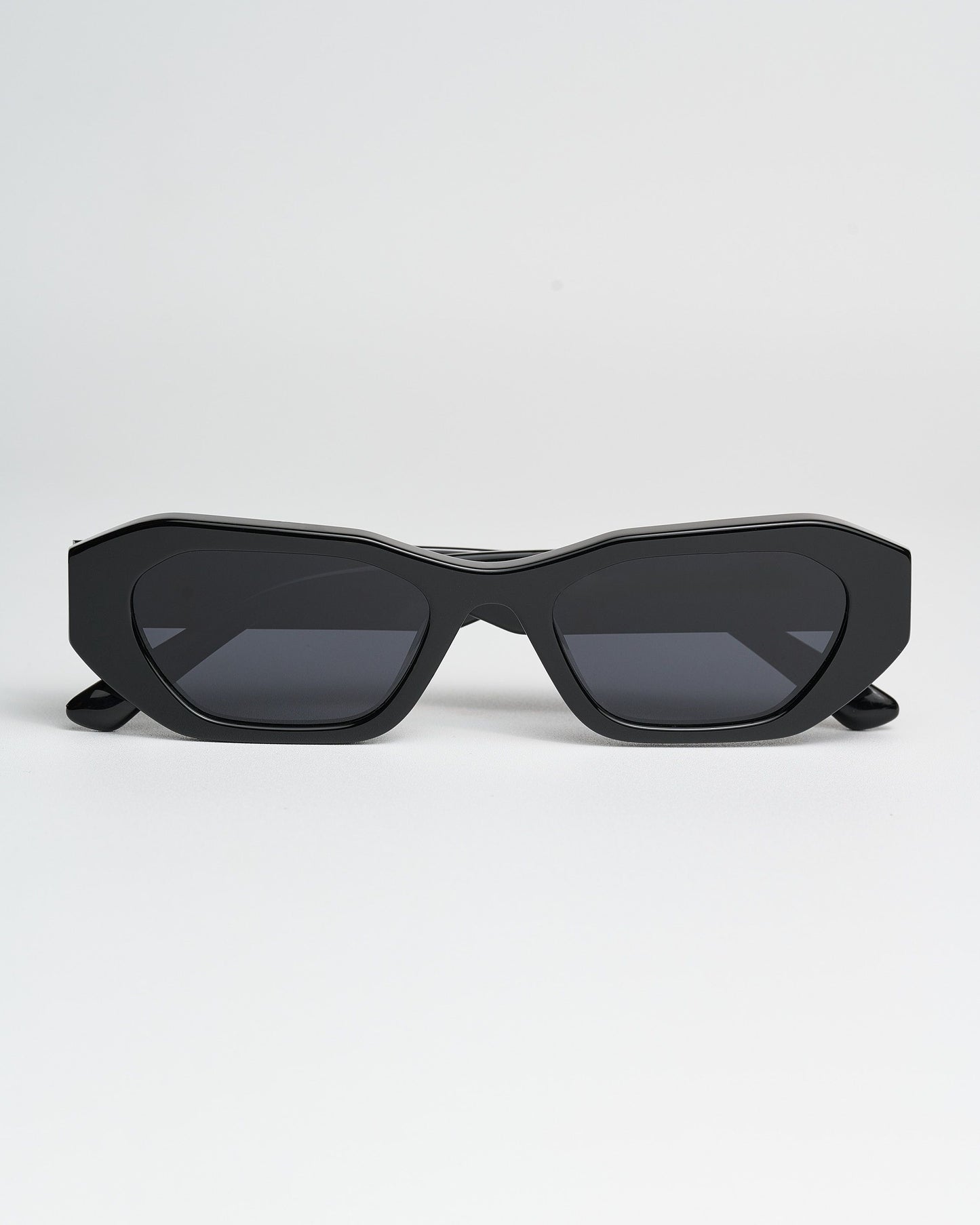 BLACKOUT (RHOMBUS-SHAPED) SUNGLASSES